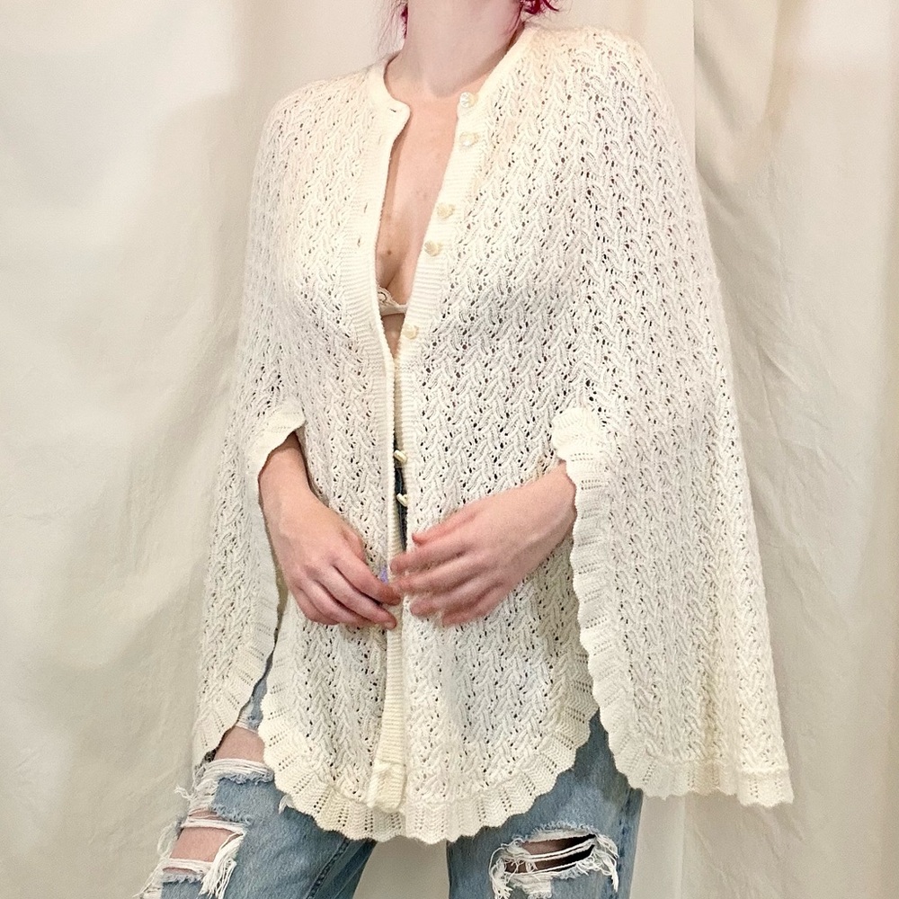 Vintage 1970s JcPenney Crochet Scallop Trimmed Sweater Cape w/ Pearly Buttons
